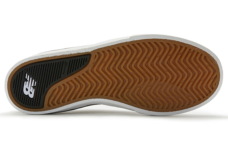 Shop New Balance All Coasts 232 Baskets Noires AM232BHW