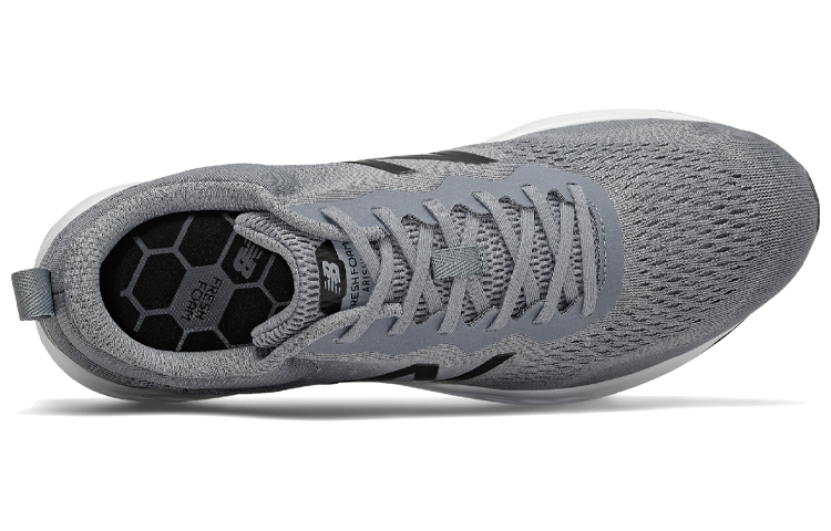 Lookbook New Balance Arishi v3 Grijs MARISLG3