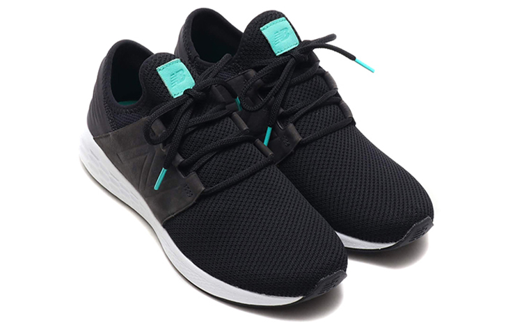 Lookbook New Balance atmos Zwart UCRUZYB2