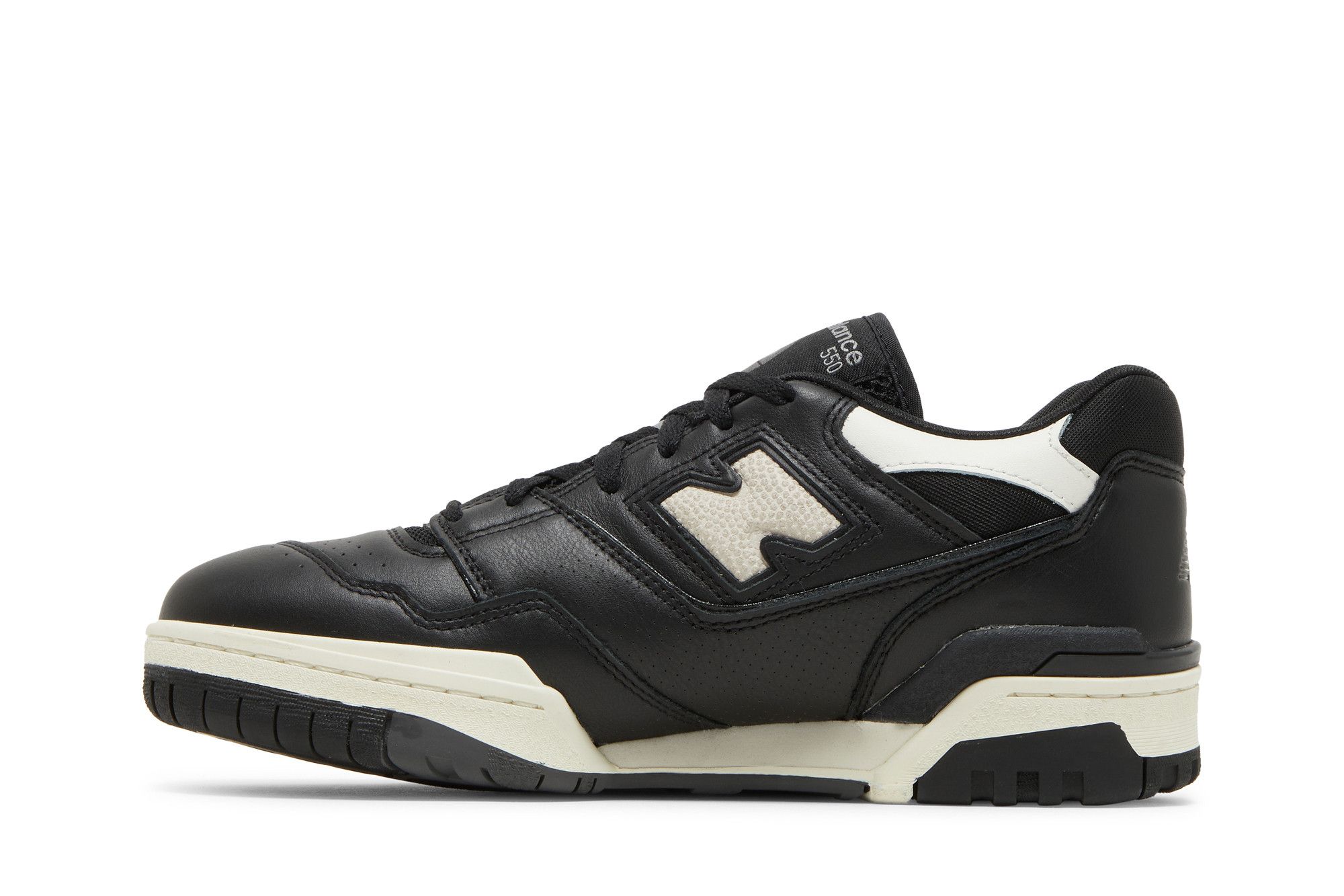 Shop New Balance BB550 ''Panda'' Baskets BB550LBW