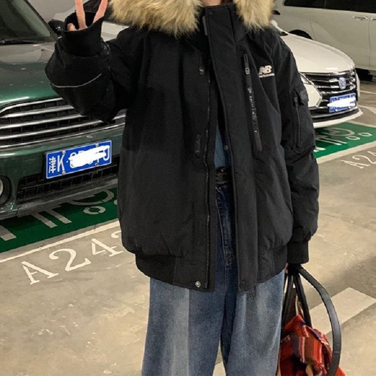New Balance Black Detachable Fur Hood Down Jacket Unisex Korean Winter Style. NPA43043-BK 圖 5