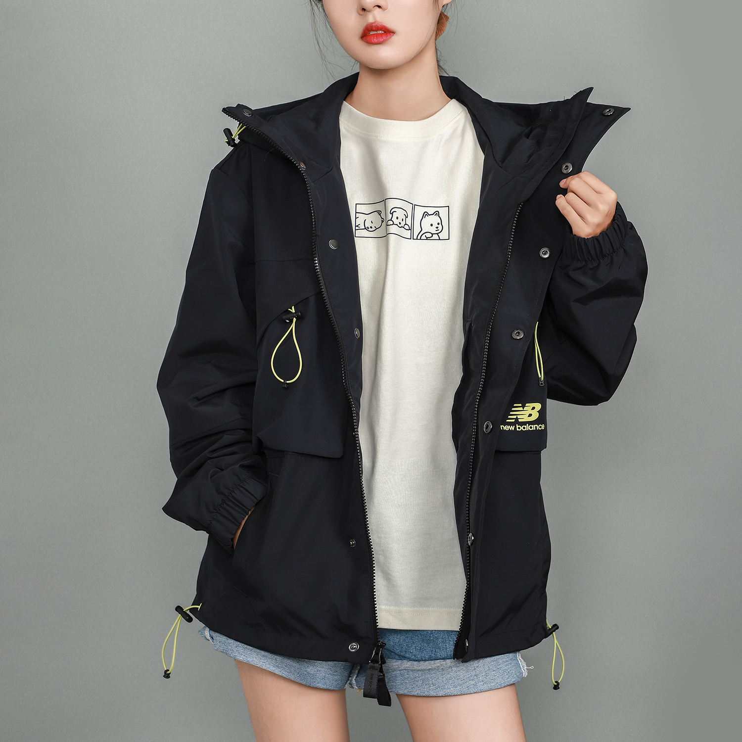 Shop 新百伦黑色多口袋透气休闲运动夹克 AMJ13376-BK