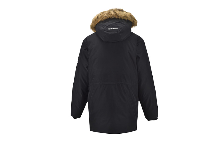 Lookbook 新百伦黑色系列长毛领羽绒服 AMJ04356-BK