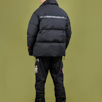 Details for Chaqueta Corta Negra New Balance, Cuello Alto, Invierno Unisex, Acolchada NPA44013-BK