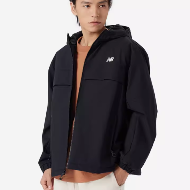 Purchase 新百伦纯黑色拉链连帽夹克外套 AMJ41300-BK