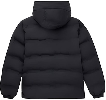 Chaqueta Unisex Negra New Balance con Cremallera y Capucha de Color Sólido. AMJ24375-BK Lookbook Chaqueta Unisex Negra New Balance con Cremallera y Capucha de Color Sólido. AMJ24375-BK