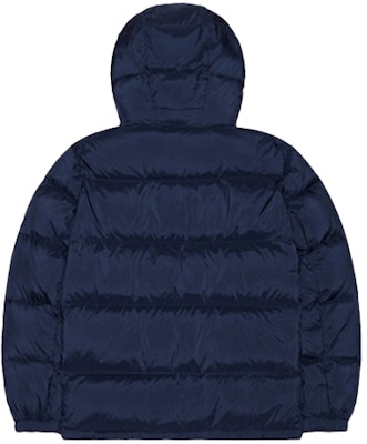 New Balance 藍色短版羽絨外套冬季系列 NPA4S021NV Lookbook New Balance 藍色短版羽絨外套冬季系列 NPA4S021NV