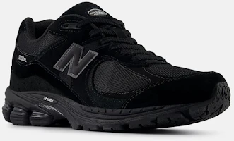 Shop New Balance 休閒鞋 U200278J-D