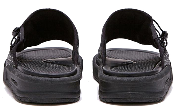 Lookbook CAYL x New Balance 3205系列 聯名款 潮流百搭運動拖鞋 黑色