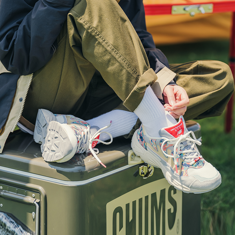 Details for New Balance CHUMS x New Balance 875 Série /Jaune ''Gris'' ML875CC