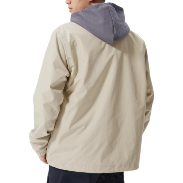 Shop New Balance 經典常青款教練夾克卡其色 休閒男女外套 AMJ21551-PEB