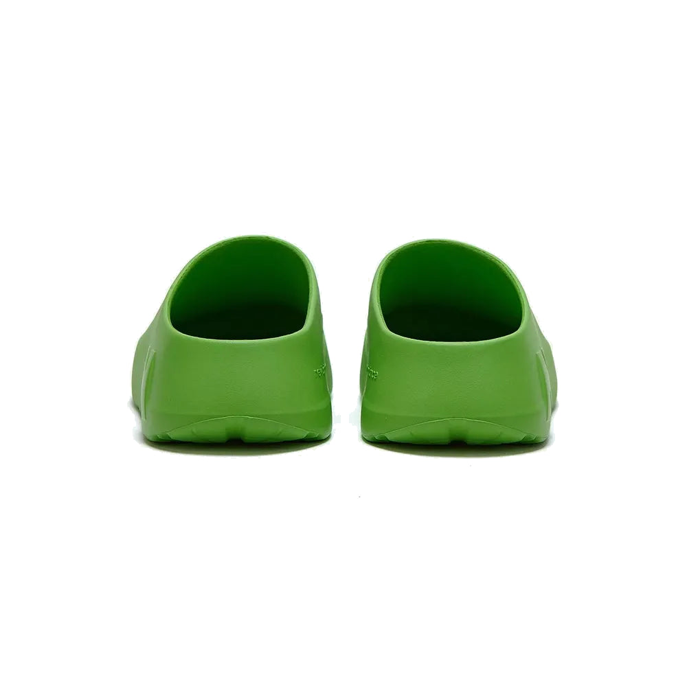 Shop New Balance Clogs 'Hijau' SD5501FG2