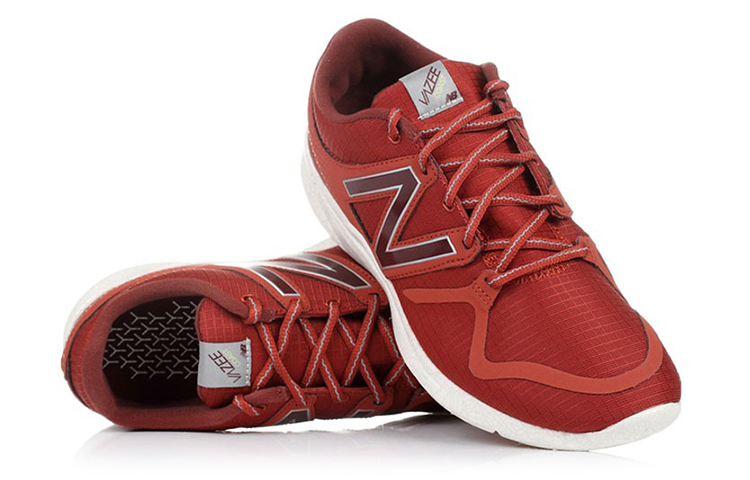Lookbook New Balance Coast 低筒跑步鞋 橘紅色