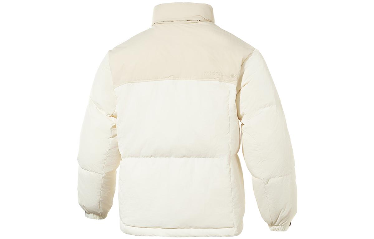 Lookbook New Balance Colorblock Zipped Puffer Jacket Unisex White Warm & Cozy. NPD49011-WT