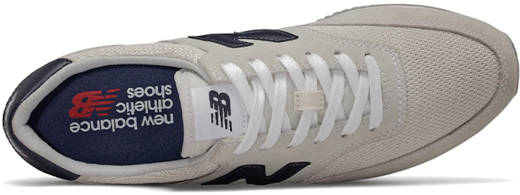 New Balance NB Comp 100 低帮 跑步鞋 男女同款 淺灰 Lookbook New Balance NB Comp 100 低帮 跑步鞋 男女同款 淺灰