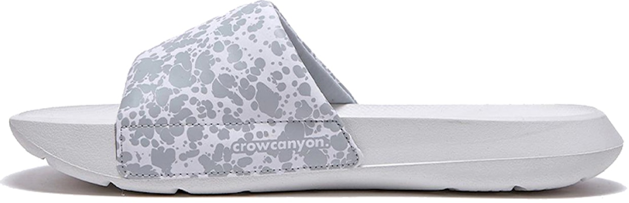 Crowcanyou x New Balance 6301系列 聯名 簡約休閒拖鞋 淺灰色 韓版 Buy Crowcanyou x New Balance 6301系列 聯名 簡約休閒拖鞋 淺灰色 韓版