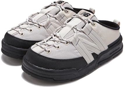 Sepatu New Balance CRV Mule V2 'Beige Black' SD3205IB2 Lookbook Sepatu New Balance CRV Mule V2 'Beige Black' SD3205IB2