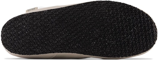 New Balance CRVN MOCv2 'Moonbeam' Lelaki Kasut. SUFMOCW2 Purchase New Balance CRVN MOCv2 'Moonbeam' Lelaki Kasut. SUFMOCW2