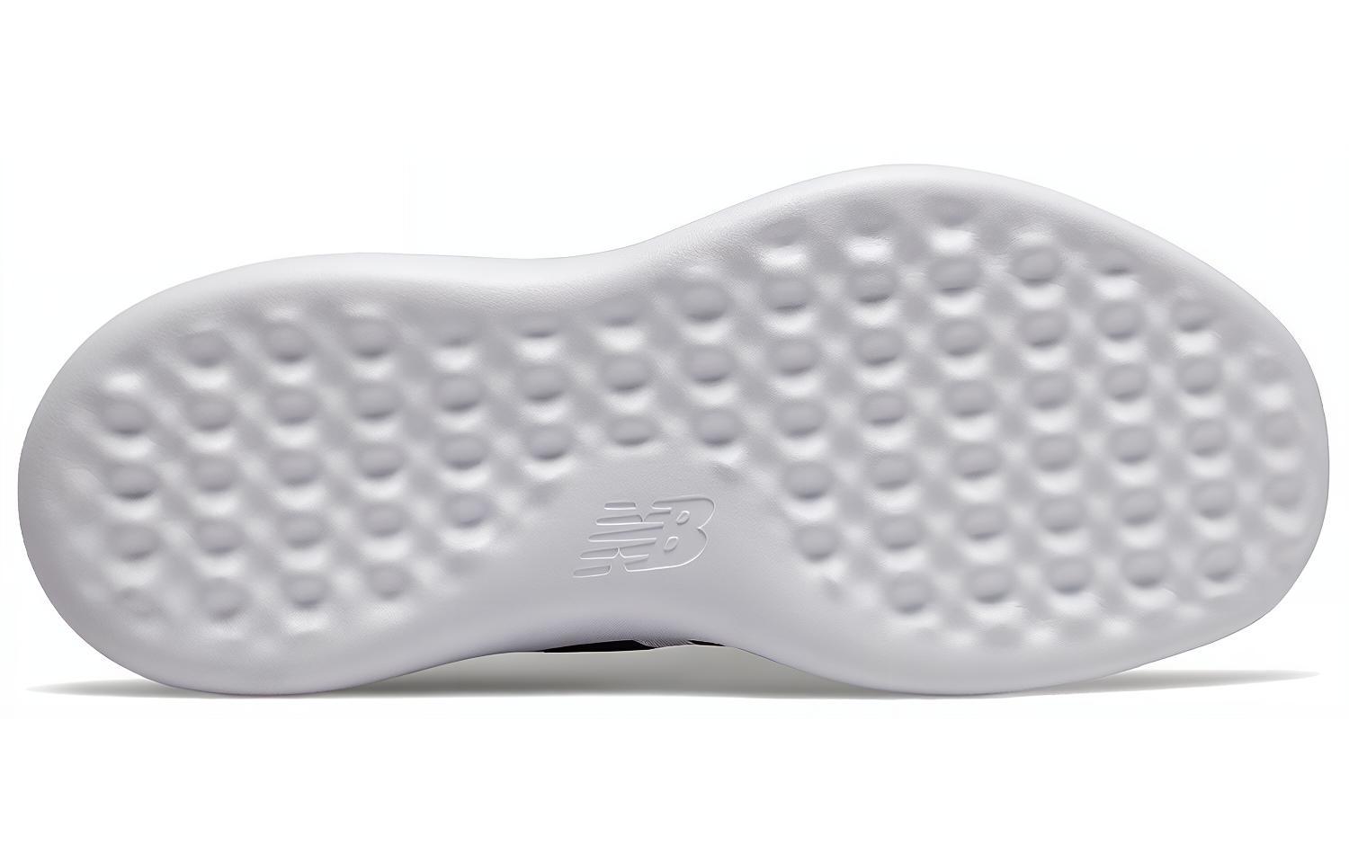 Shop New Balance Cush系列 低幫 跑步鞋 男款 黑色