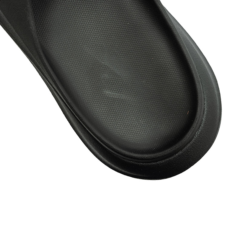 Shop 新百伦防水缓震拖鞋 M6650332