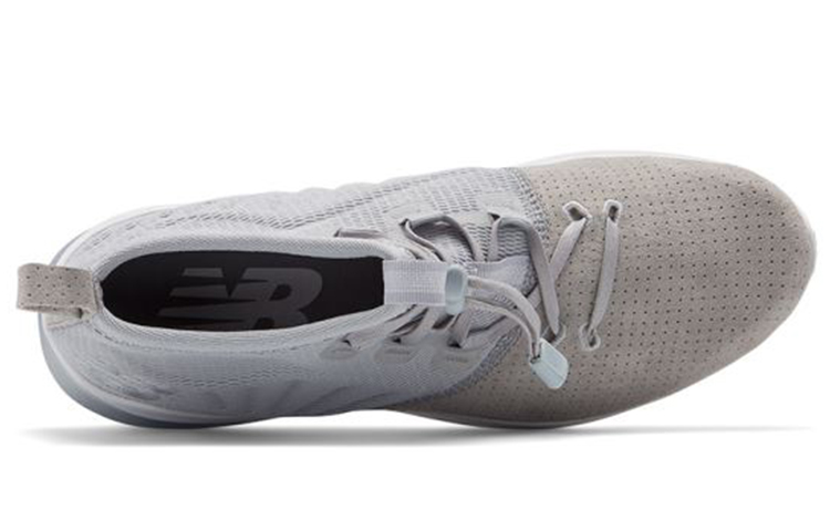 Lookbook New Balance Cypher Run Luxe ''Hellgrau'' MSRMCLS