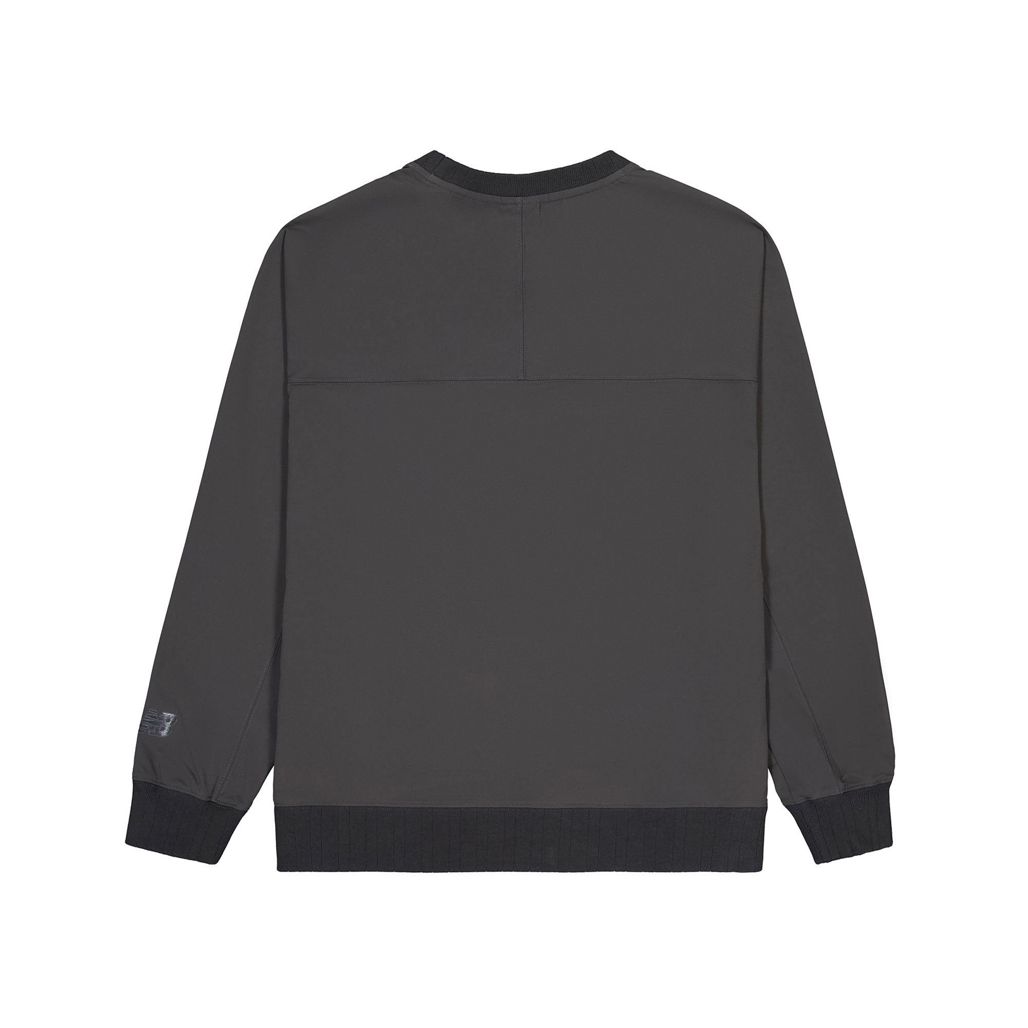 Lookbook New Balance 深灰拼接圆领套头卫衣 休闲款 NCE35071-DKG