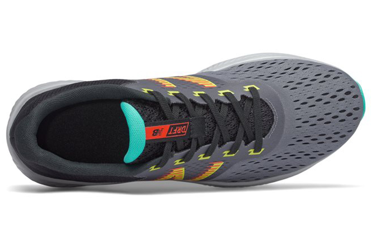 Lookbook New Balance Drift v1 ''Gris Noir Vert'' MDRFTCG1