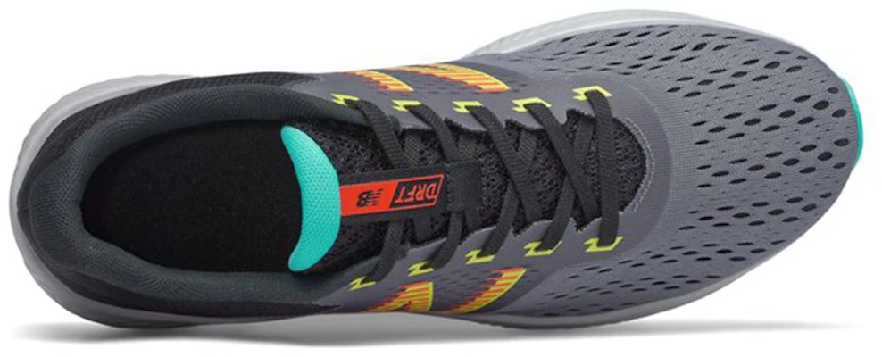 New Balance Drift v1 ''Gris Noir Vert'' MDRFTCG1 Lookbook New Balance Drift v1 ''Gris Noir Vert'' MDRFTCG1
