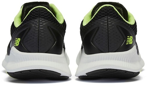 뉴발란스 FCFL 슈즈 블랙/화이트 MFCFLSC1 Shop 뉴발란스 FCFL 슈즈 블랙/화이트 MFCFLSC1