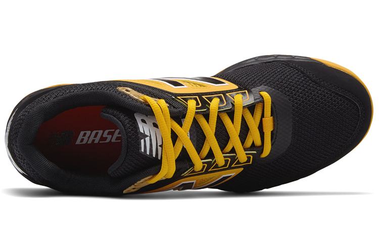 Lookbook New Balance Fresh Foam 3000v4 Turf ''Schwarz Gelb'' T3000BY4