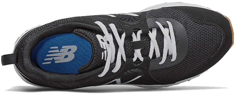 New Balance Fresh Foam 3000v5 Turf 'Hitam' T3000BK5 Lookbook New Balance Fresh Foam 3000v5 Turf 'Hitam' T3000BK5