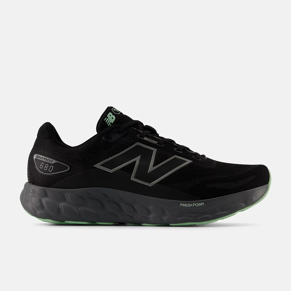 New Balance Fresh Foam 680v8 Running Shoes M680WBK8-2E