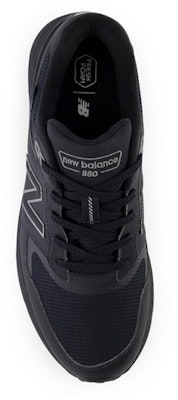 New Balance Fresh Foam 880v6 GTX 'Hitam' MW880GB6-4E Lookbook New Balance Fresh Foam 880v6 GTX 'Hitam' MW880GB6-4E