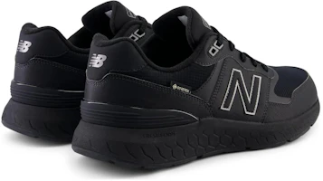Shop New Balance Fresh Foam 'Hitam Abu' MW880GB6