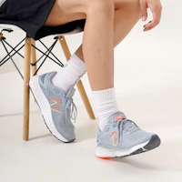 Sizing New Balance Fresh Foam Evoz v2 Grau ''Gray White'' Herren Sneaker MEVOZLG2