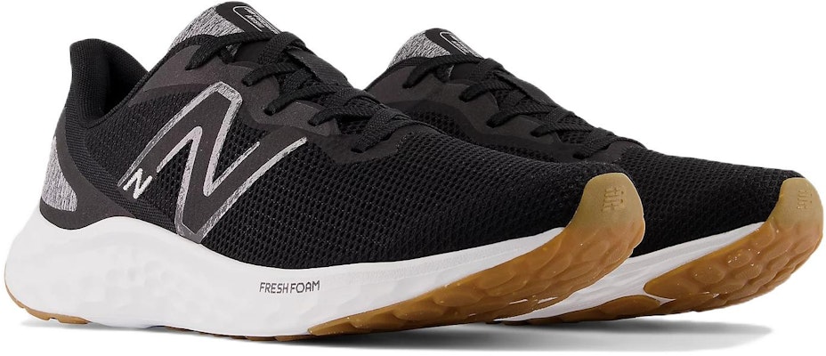 New Balance Fresh Foam Arishi v4「黑銀口香糖」MARISEK4 Lookbook New Balance Fresh Foam Arishi v4「黑銀口香糖」MARISEK4