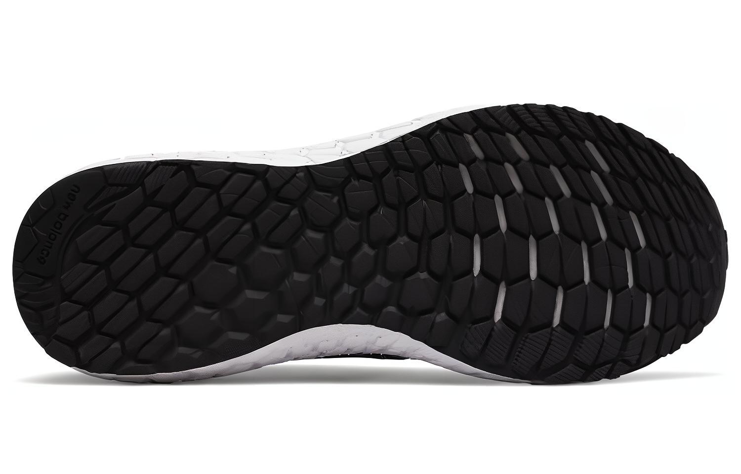 Shop 新百伦Fresh Foam Boracay v3‘黑灰白’ MBORASR3