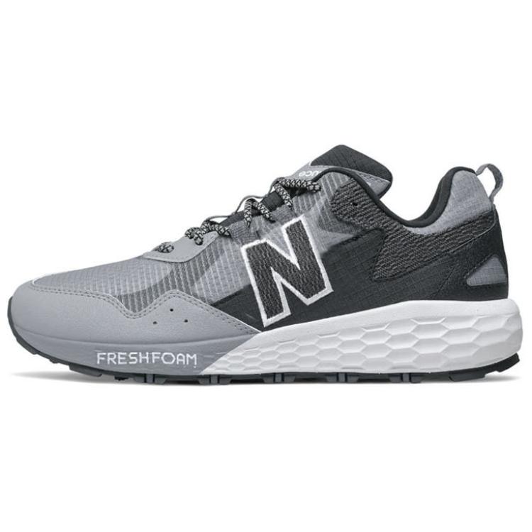 Buy 新百伦 Fresh Foam Crag v2 灰白色跑鞋 MTCRGRG2