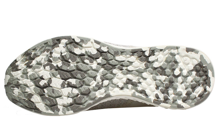 Shop ニューバランス フレッシュフォーム クルス (ライトグレー/ホワイト) MCRZDKT