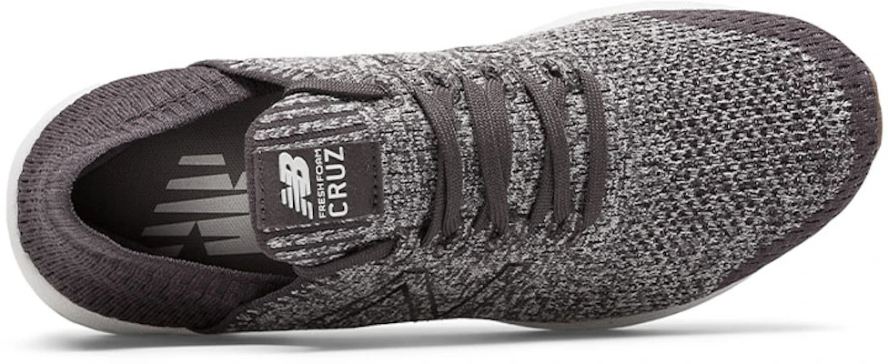 新百倫 NB Fresh Foam Cruz SockFit 低幫 跑步鞋 男款 灰色 Lookbook 新百倫 NB Fresh Foam Cruz SockFit 低幫 跑步鞋 男款 灰色