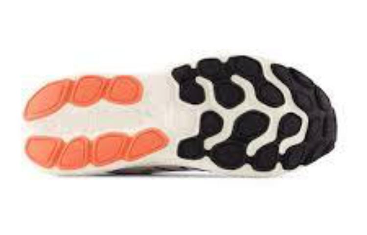 Shop ニューバランス フレッシュフォーム イーボズ v3 白 MEVOZRW3