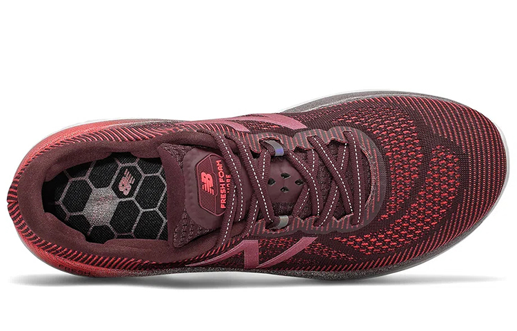 Lookbook New Balance Fresh Foam More Chaussures Rouge MMORHN