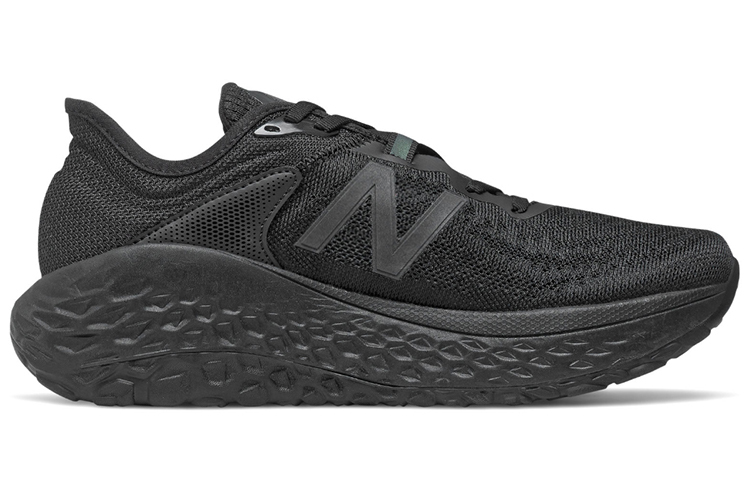 Order New Balance Fresh Foam More v2 ''Triple Black'' Scarpe Running Nere. MMORTB2