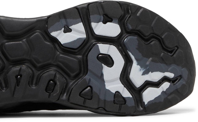 新平衡 Fresh Foam More v3 黑色 Purchase 新平衡 Fresh Foam More v3 黑色