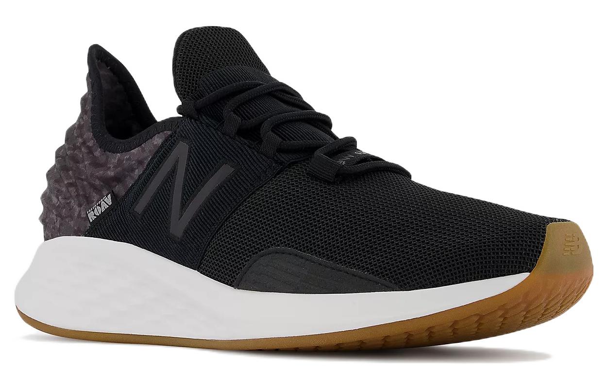 Lookbook New Balance Fresh Foam Roav "黑灰口香糖色" MROAVPB1