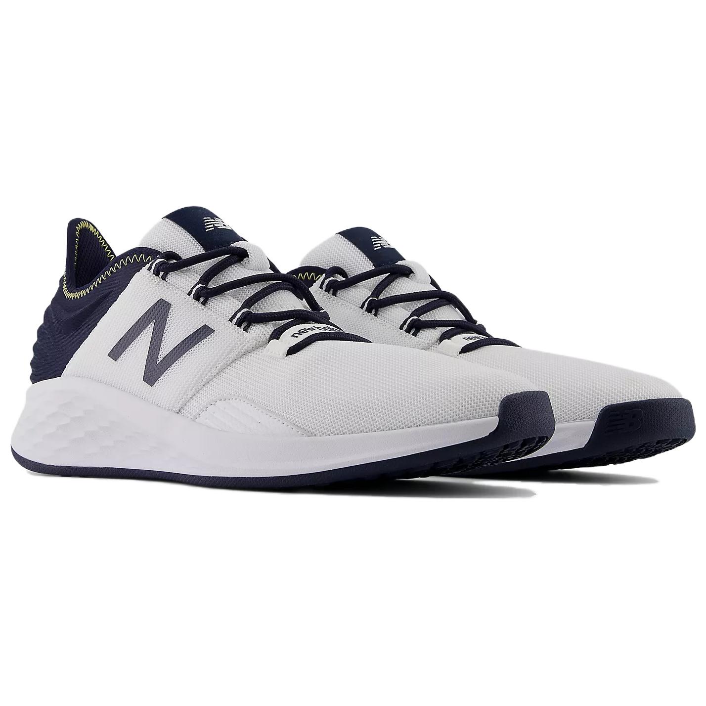 Lookbook New Balance Fresh Foam Roav Golf ''Weiß Marineblau'' MG400WN