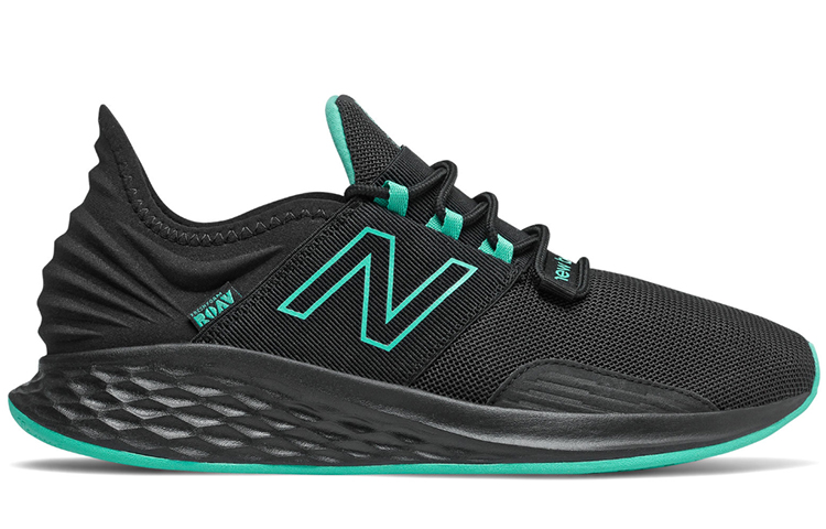 Order New Balance Fresh Foam Roav Liverpool FC D-Wide Schwarz/Grün MROAVLF1