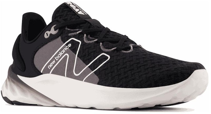 New Balance Fresh Foam Roav v2 'Black' MROAVHK2 Lookbook New Balance Fresh Foam Roav v2 'Black' MROAVHK2