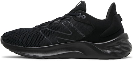 New Balance Fresh Foam Roav v2 'Hitam' MROAVSK2 Lookbook New Balance Fresh Foam Roav v2 'Hitam' MROAVSK2