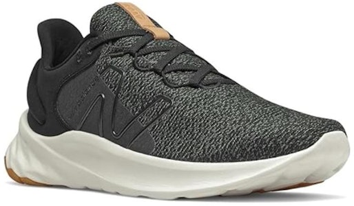 New Balance Fresh Foam Roav v2 'Hitam Garam Laut' MROAVLK2 Lookbook New Balance Fresh Foam Roav v2 'Hitam Garam Laut' MROAVLK2